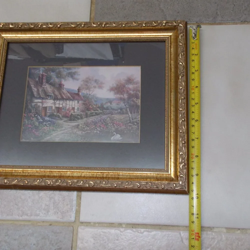 Cottage Scene signed, matted, framed under glass in ornate frame print - Picture 5 of 6